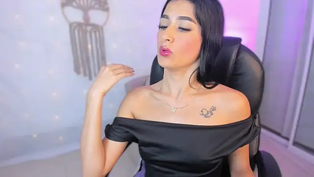 Ginni charlotte online show from May 2026 02:09:02 AM