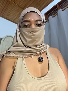 Snapshot of Yuli_arabic chatting on May 2026 07:22:02 PM Yuli arabic online show from May 2026 07:22:02 PM