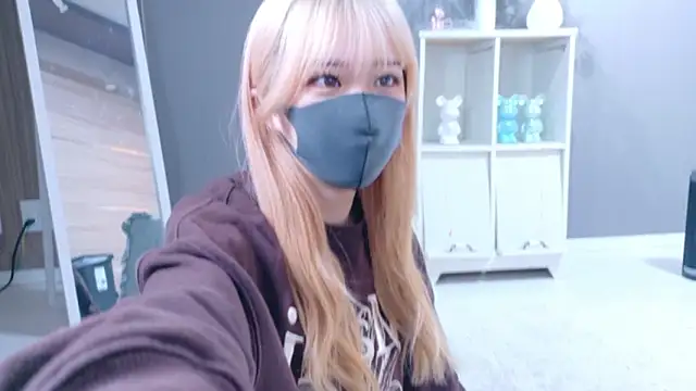 Una chan  online show from October 2025 12:32:02 AM