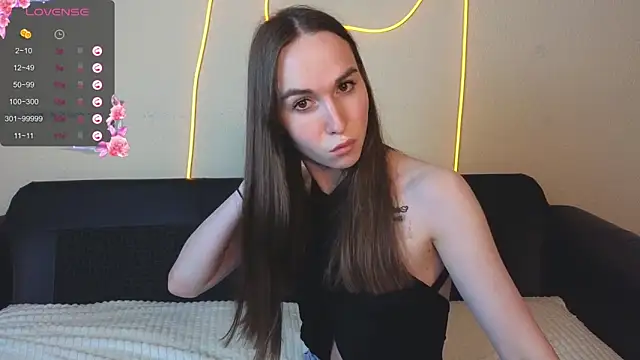 Angeel Kate online show from September 2025 08:31:01 PM