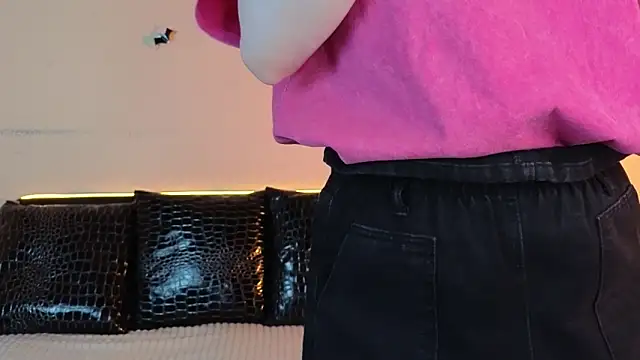 Angeel Kate online show from November 2025 06:46:01 AM