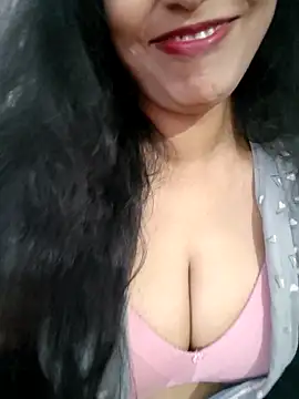 Snapshot of Deepa_Sharma143 chatting on March 2026 01:40:02 AM Deepa Sharma143 online show from March 2026 01:40:02 AM