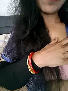 Snapshot of Deepa_Sharma143 chatting on April 2026 07:03:02 AM Deepa Sharma143 online show from April 2026 07:03:02 AM