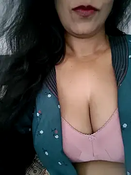 Snapshot of Deepa_Sharma143 chatting on April 2026 02:25:02 AM Deepa Sharma143 online show from April 2026 02:25:02 AM