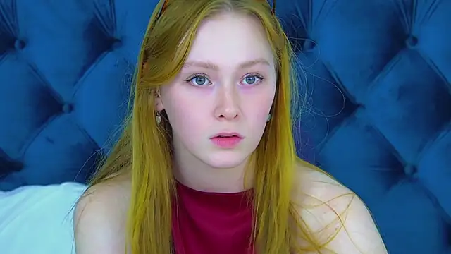 AgataFoxley online show from October 2025 06:38:02 PM