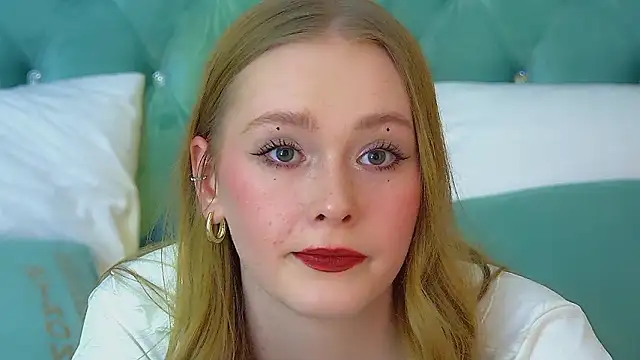 AgataFoxley online show from January 2026 07:11:01 PM