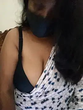 HAANNIAA online show from December 2025 02:23:02 PM