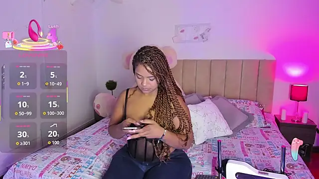 Hill Brownie online show from November 2025 01:02:02 PM