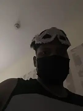 Family02 online show from October 2025 03:20:02 PM