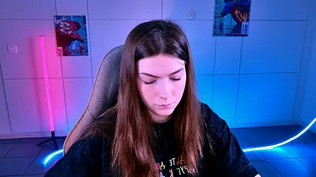 AliceCUNTach online show from November 2025 05:06:01 AM