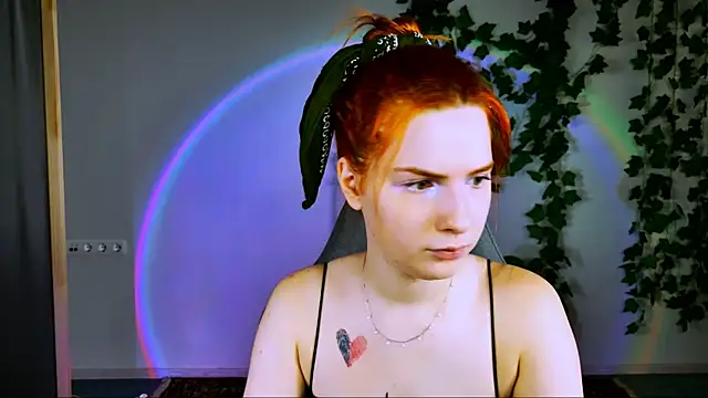 Snapshot of AliceCUNTach chatting on June 2026 06:12:01 AM AliceCUNTach online show from June 2026 06:12:01 AM