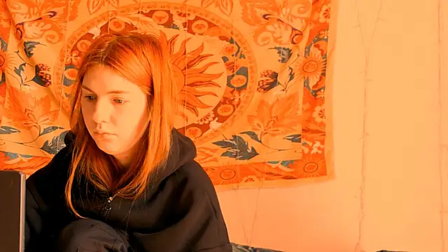 Snapshot of AliceCUNTach chatting on June 2026 05:02:02 AM AliceCUNTach online show from June 2026 05:02:02 AM