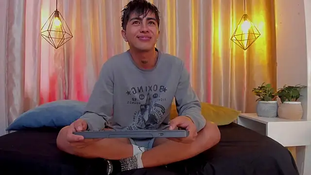 Snapshot of arion_sherwind chatting on September 2025 07:13:02 PM arion sherwind online show from September 2025 07:13:02 PM