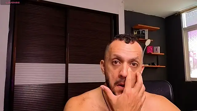 Snapshot of TeddyBear_07 chatting on May 2026 12:01:01 PM TeddyBear 07 online show from May 2026 12:01:01 PM