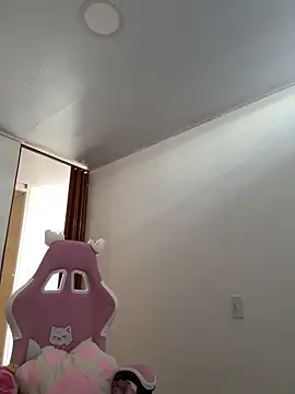 Angeldusttt online show from October 2025 03:46:02 PM