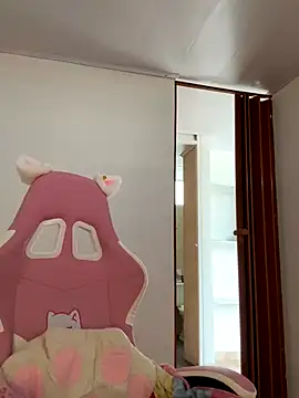 Angeldusttt online show from October 2025 03:33:02 PM