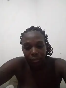 Snapshot of Morena_2021 chatting on December 2025 04:40:01 AM Morena 2021 online show from December 2025 04:40:01 AM