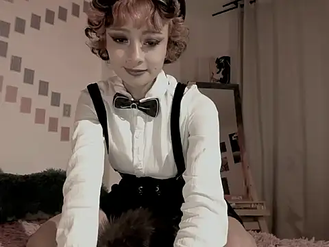 Snapshot of Kleo_X chatting on October 2025 02:45:01 AM Kleo X online show from October 2025 02:45:01 AM