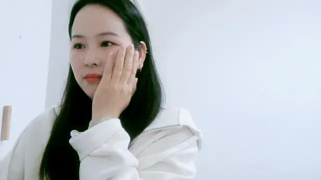 HY-21 online show from October 2025 02:47:02 AM