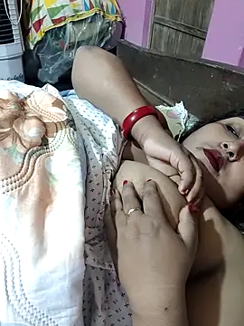 Snapshot of hotbhabhi011 chatting on November 2025 01:17:02 AM hotbhabhi011 online show from November 2025 01:17:02 AM