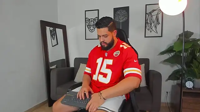 Justin kingX7 online show from April 2026 02:53:01 AM