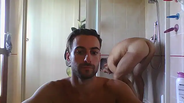 Amicisegreti online show from September 2025 10:27:01 AM