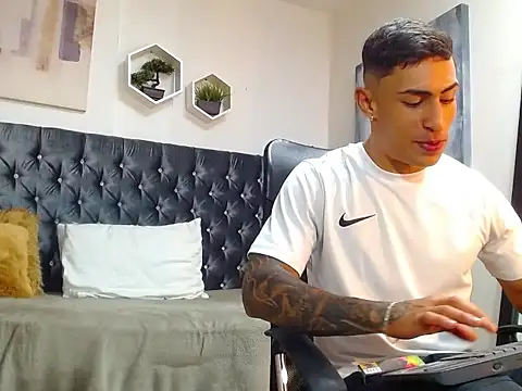 adrian ray online show from October 2025 06:16:02 PM