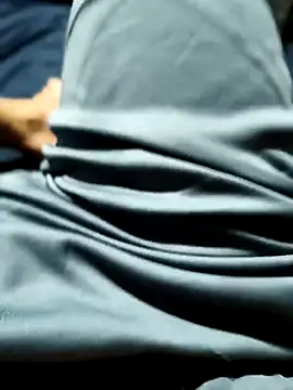 Aaia93 online show from October 2025 01:39:01 AM