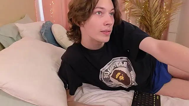  Den1s  online show from October 2025 12:26:01 PM