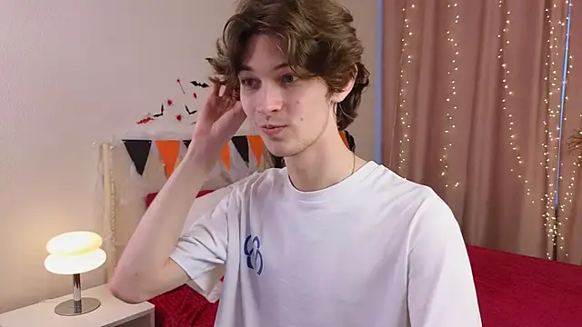  Den1s  online show from October 2025 12:23:02 PM