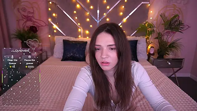 MirielleNymph online show from April 2026 12:28:01 PM