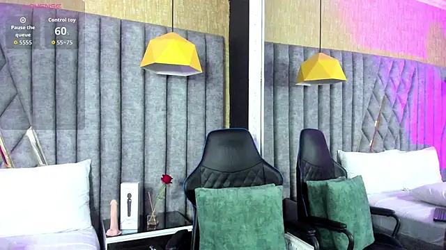 SkylerBloomm online show from February 2026 03:13:01 AM