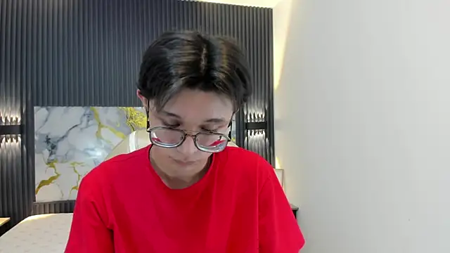 SantiagoRusso18 online show from November 2025 02:55:01 AM