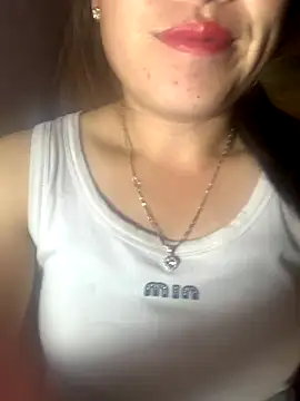 tuyetnhi-00 online show from October 2025 08:19:01 PM