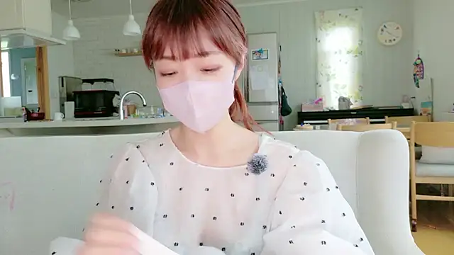 Snapshot of SUZU_1201 chatting on July 2026 01:19:02 AM SUZU 1201 online show from July 2026 01:19:02 AM