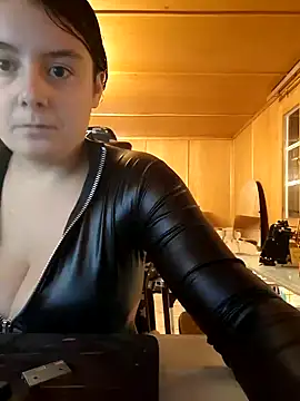 YoungLiisaxx online show from September 2025 06:11:02 PM