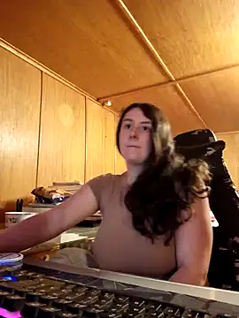 YoungLiisaxx online show from March 2026 09:32:01 PM