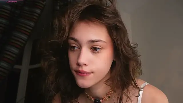 Snapshot of ttragedienne chatting on November 2025 02:10:01 AM ttragedienne online show from November 2025 02:10:01 AM