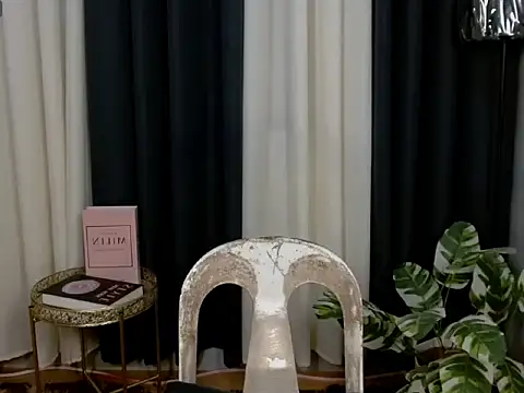 Snapshot of Kiethmadison_Miller chatting on September 2025 08:46:02 AM Kiethmadison Miller online show from September 2025 08:46:02 AM