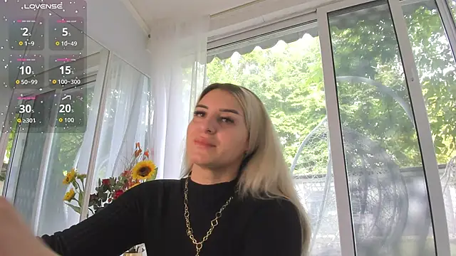 Snapshot of Ella_Vee chatting on June 2026 06:15:02 AM Ella Vee online show from June 2026 06:15:02 AM