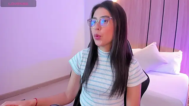 desireee  online show from February 2026 12:20:02 PM