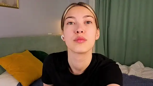 AngelicRice online show from September 2025 11:10:01 AM