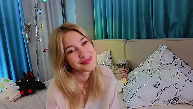 AngelicRice online show from November 2025 11:32:02 AM