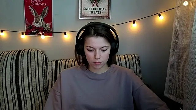 CutieAnny online show from February 2026 04:11:01 AM