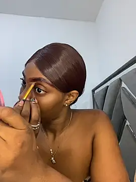 zaracollins01 online show from April 2026 01:19:01 AM