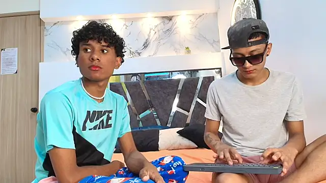 Snapshot of YOUNGS_GUYS chatting on September 2025 07:47:01 PM YOUNGS GUYS online show from September 2025 07:47:01 PM