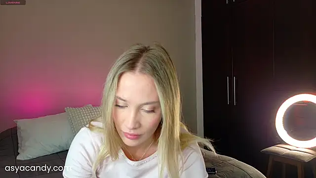 Snapshot of jessikablond007 chatting on September 2025 01:31:02 AM jessikablond007 online show from September 2025 01:31:02 AM