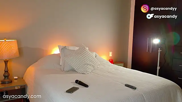 Snapshot of jessikablond007 chatting on October 2025 01:25:01 AM jessikablond007 online show from October 2025 01:25:01 AM