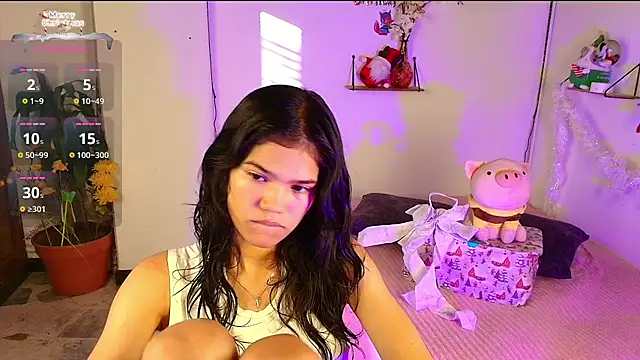 emycarver09 online show from November 2025 11:42:01 AM