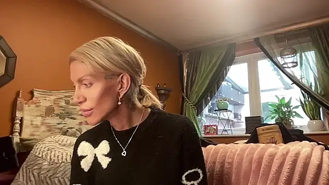 Snapshot of xl_uk_top_trans chatting on January 2026 11:23:01 AM xl uk top trans online show from January 2026 11:23:01 AM